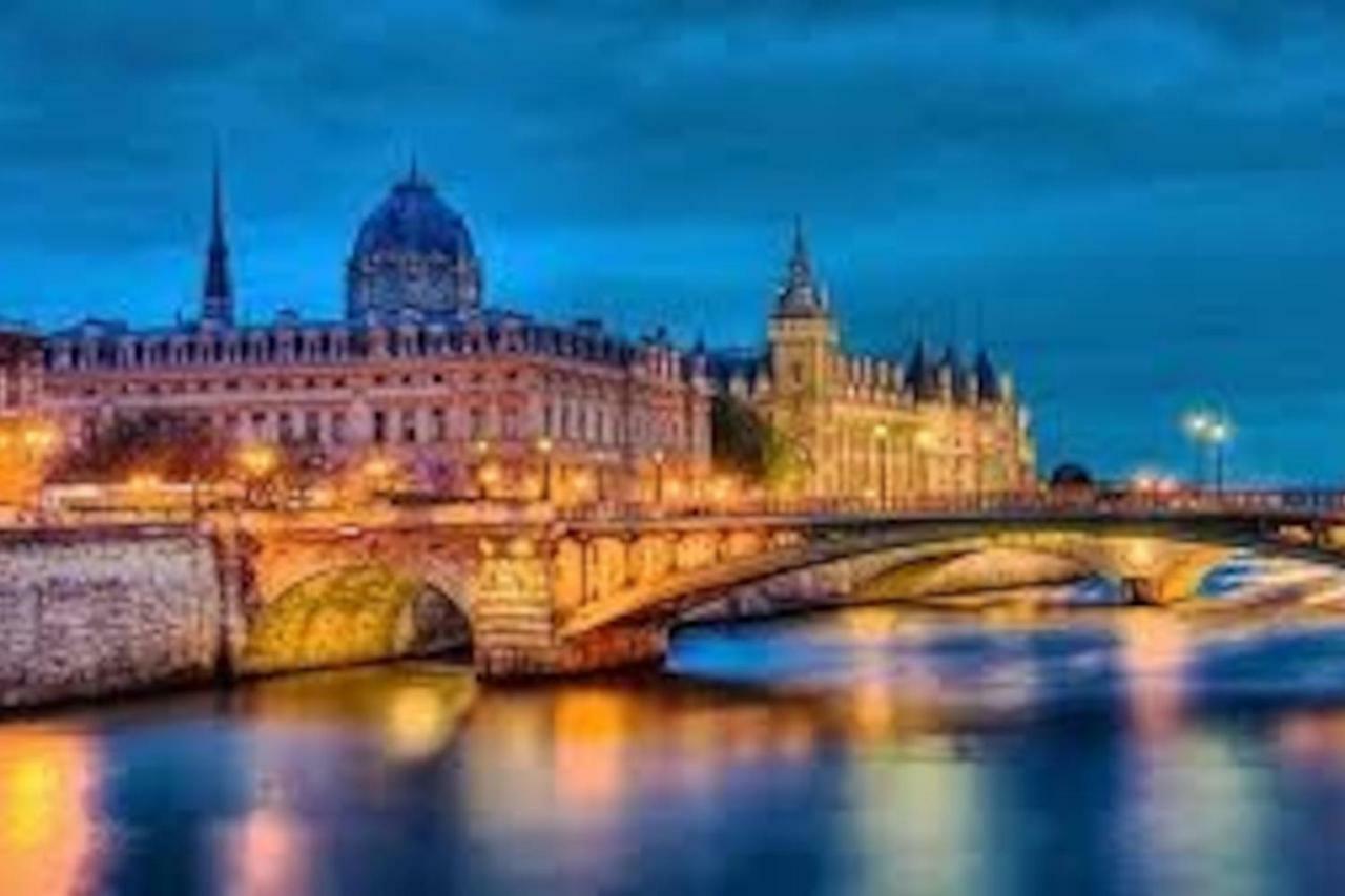 Apartment Equipe Proche Paris Et Versailles